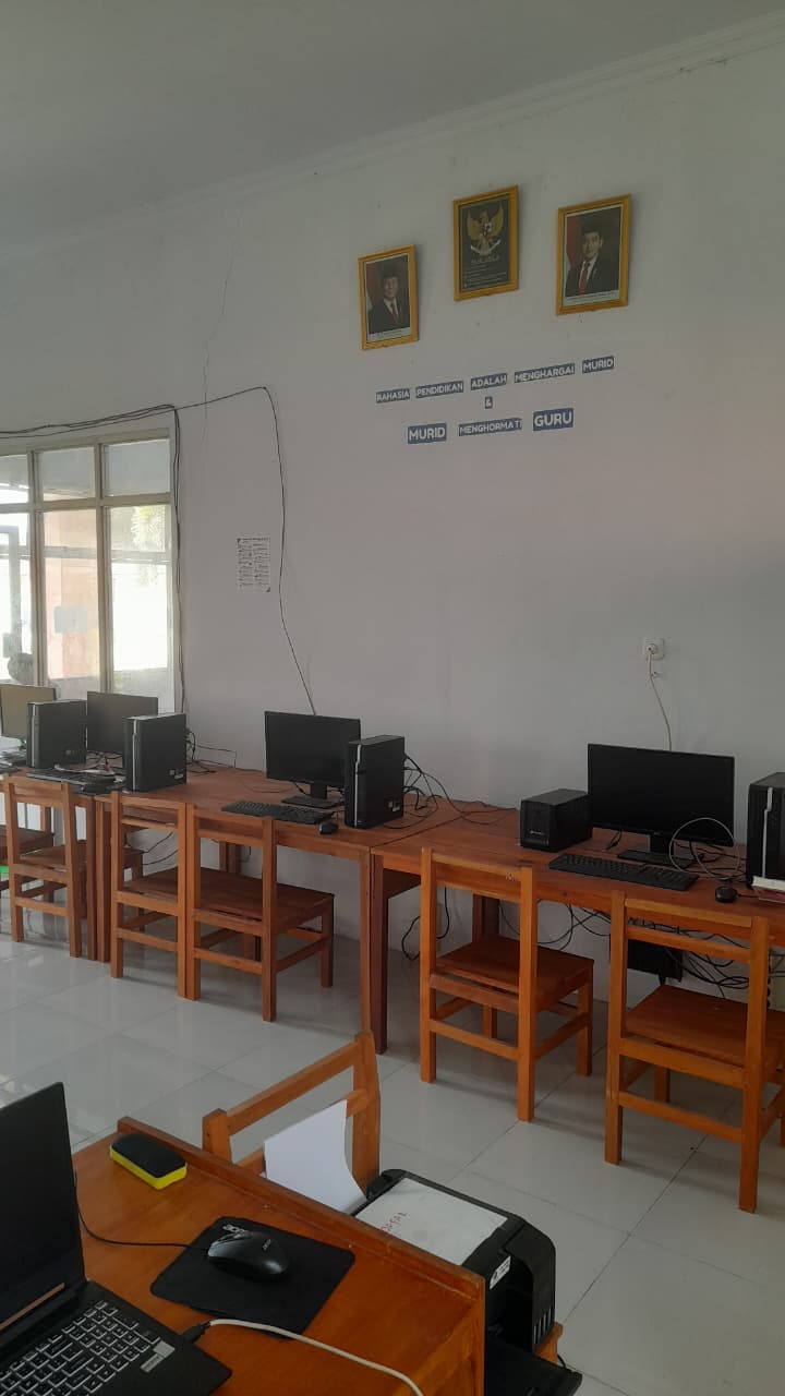  Lab Teknik Jaringan Komputer Dan Telekomunikasi